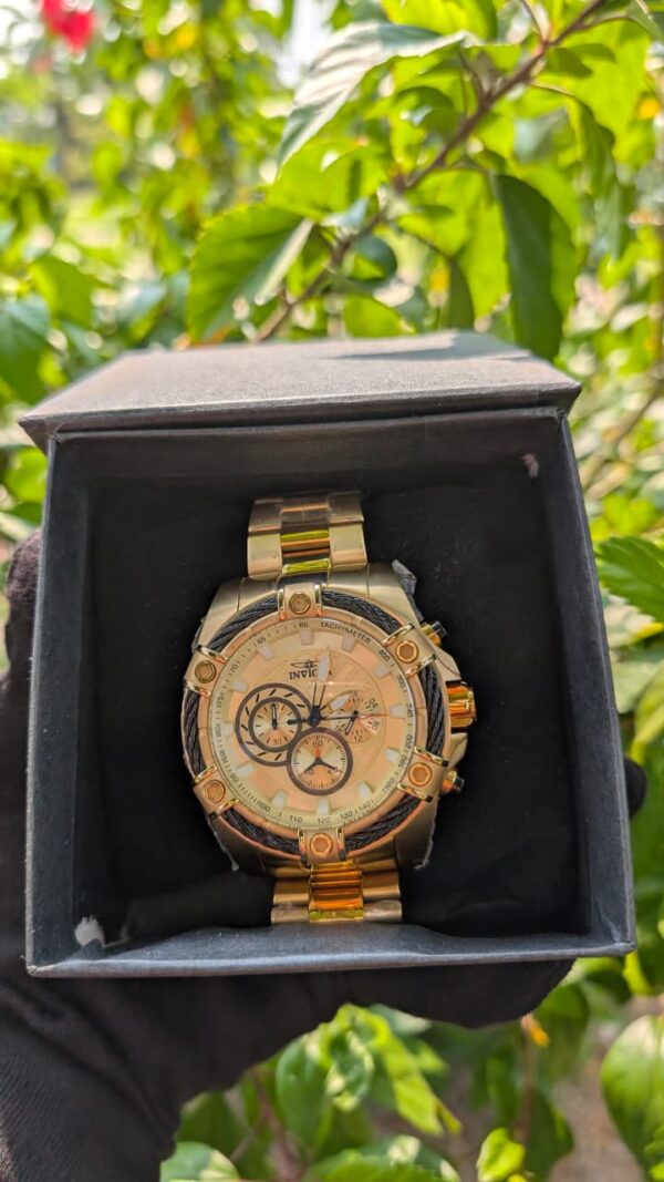 Invicta Reverse Bolt Chronorgaph - Image 3